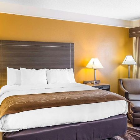 Comfort Inn Near Frost Bank Center Сан Антонио Екстериор снимка