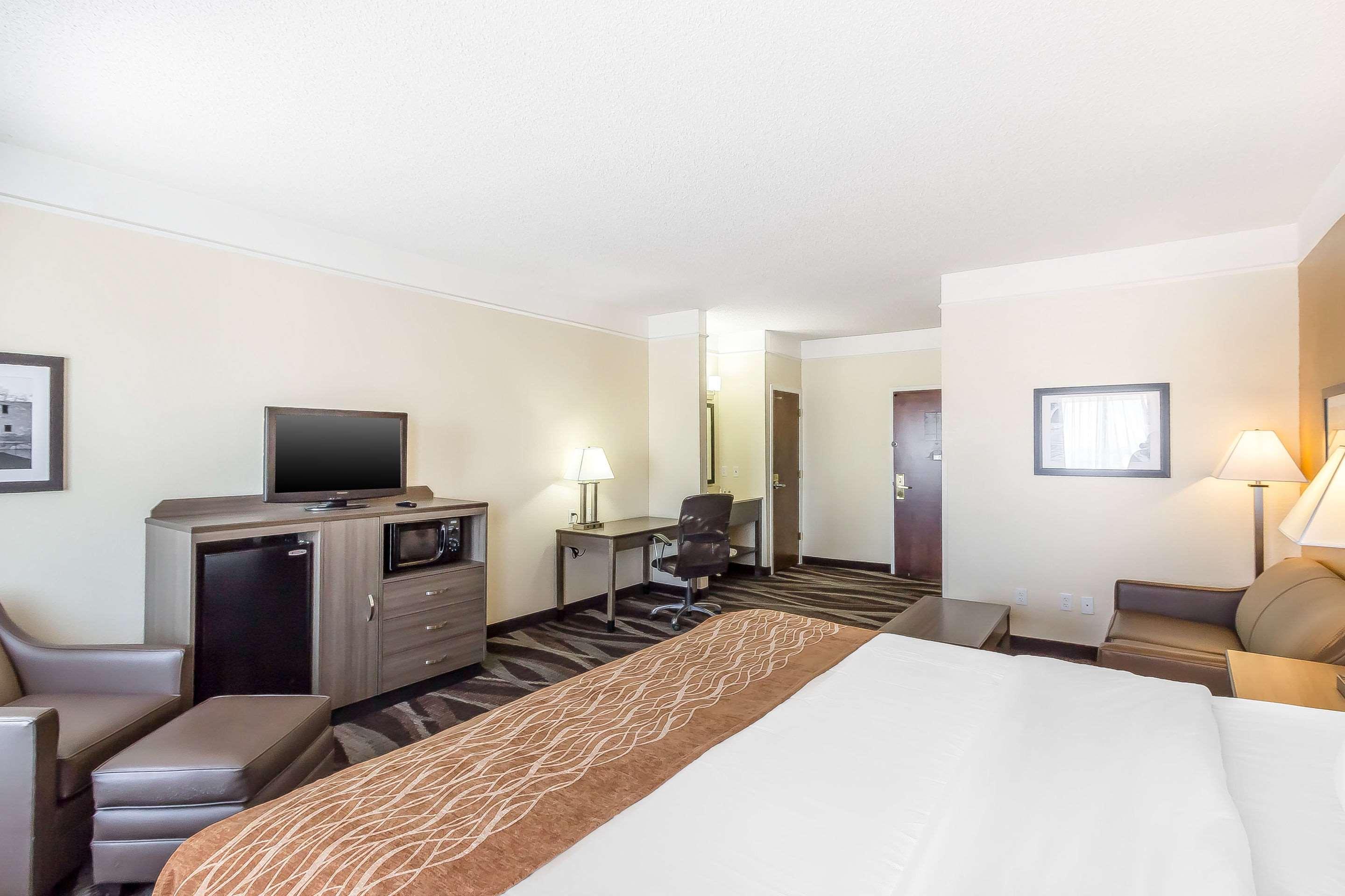 Comfort Inn Near Frost Bank Center Сан Антонио Екстериор снимка