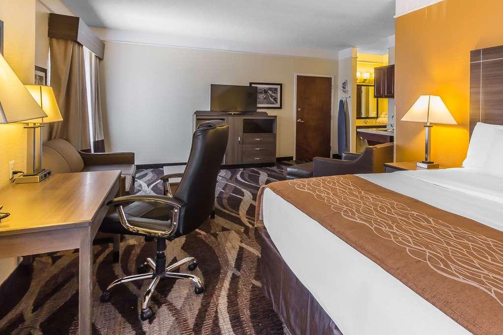 Comfort Inn Near Frost Bank Center Сан Антонио Екстериор снимка
